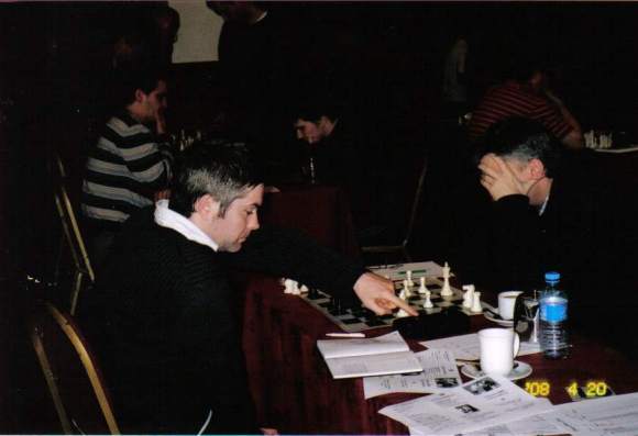 
Mike O'Donnell (L) in last round action v Denis O'Connell.
